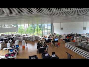 Une minute à la bibliothèque de Caen