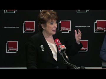 Pomp and circumstance - Roselyne Bachelot